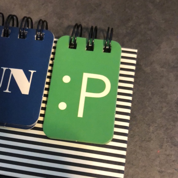 Daily Flip Chart Calendar ⭕️2 for $15⭕️ - Picture 6 of 8